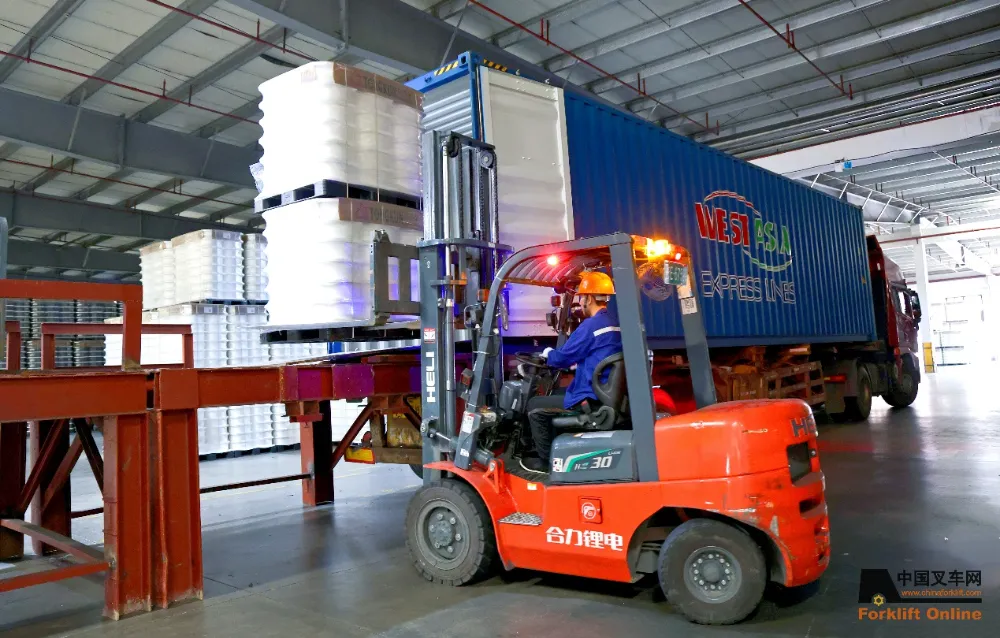 合生態(tài)之力--合力叉車助力江南某大型纖維企業走綠色發(fā)展之路